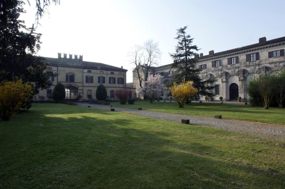Agriturismo Corte Virgiliana Virgilio Exterior photo